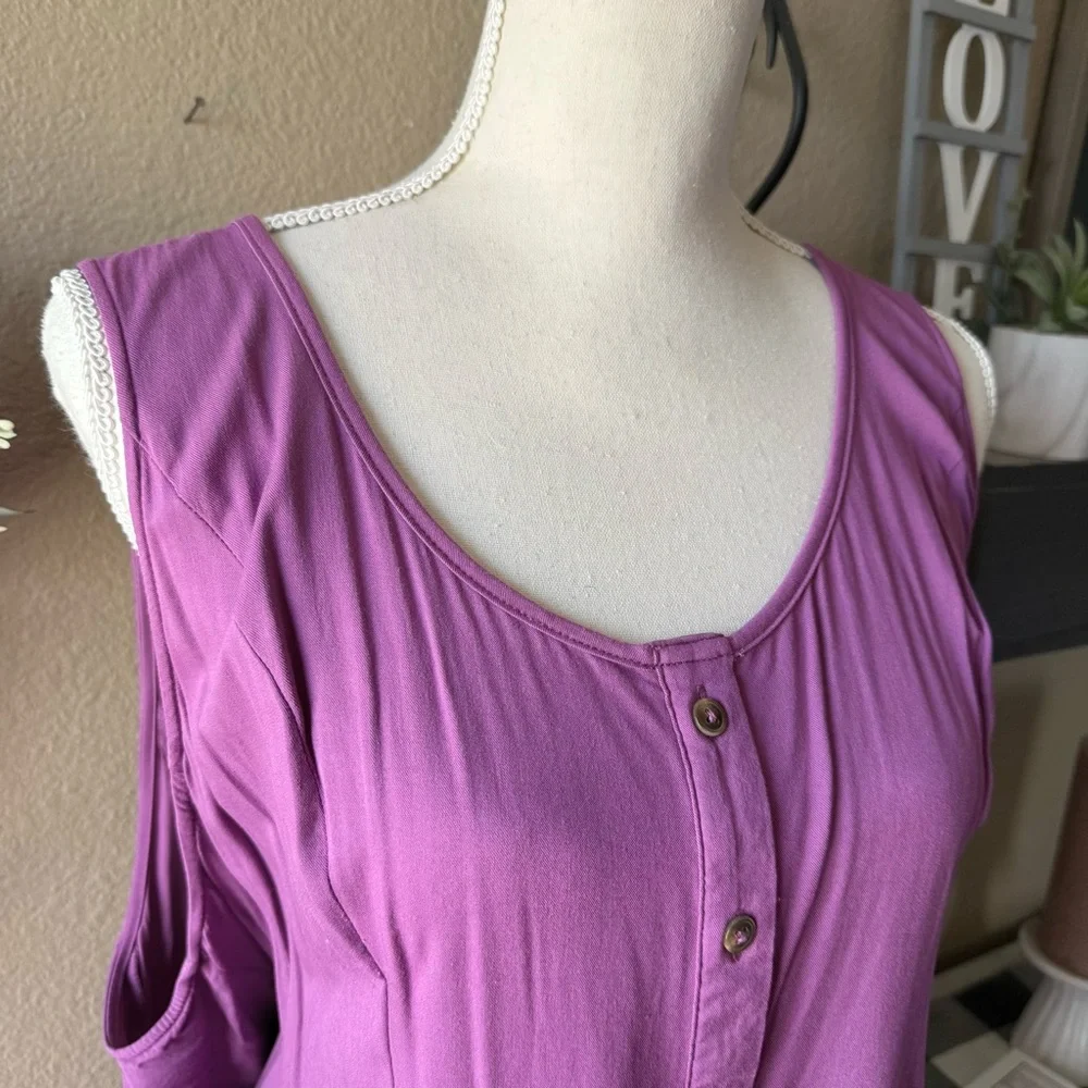 Torrid Woman’s Plus Purple Sleeveless Button-Down Top 4X - Picture 4 of 8